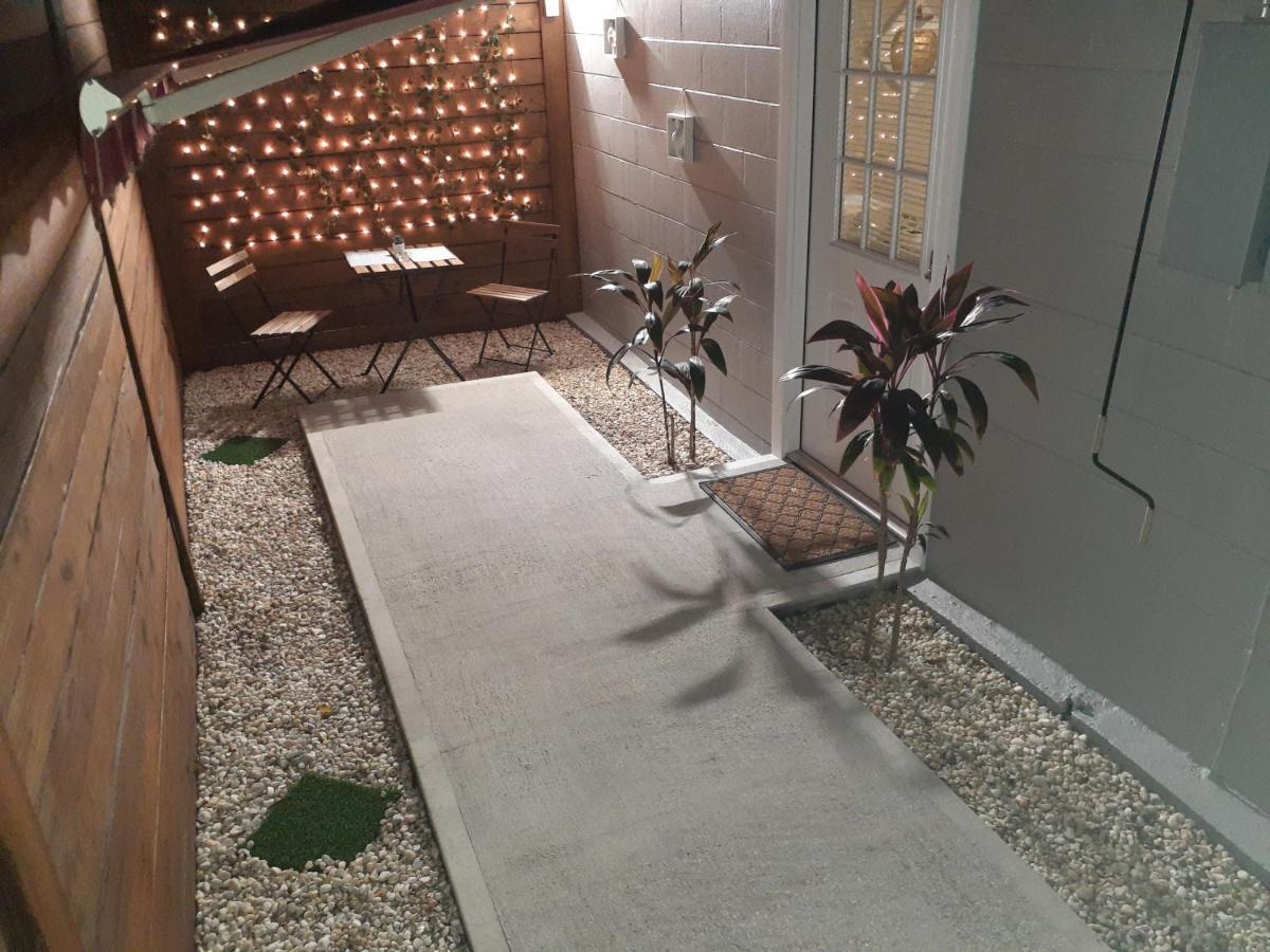 Luxurious Cozy Studio. Tampa Luaran gambar